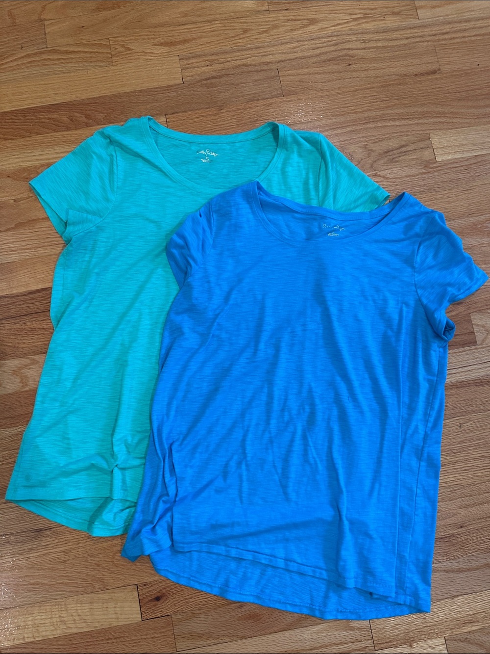 Lilly Pulitzer Womens Short Sleeve Tees - Teal & Bright Blue set of 2